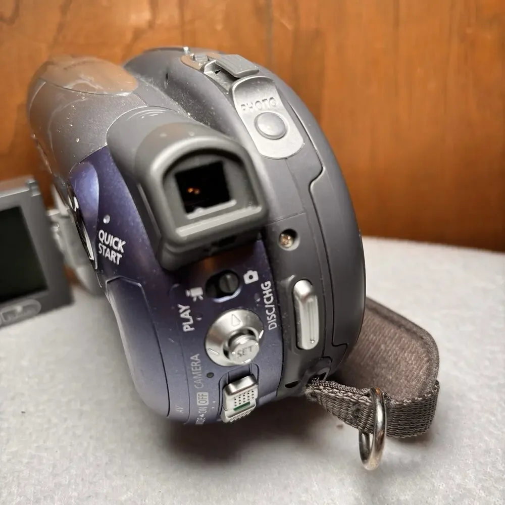 Canon dc210 dvd